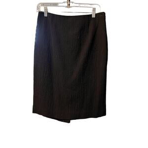 Ann Taylor Women's Black Lined with Back Pleat -Size 4